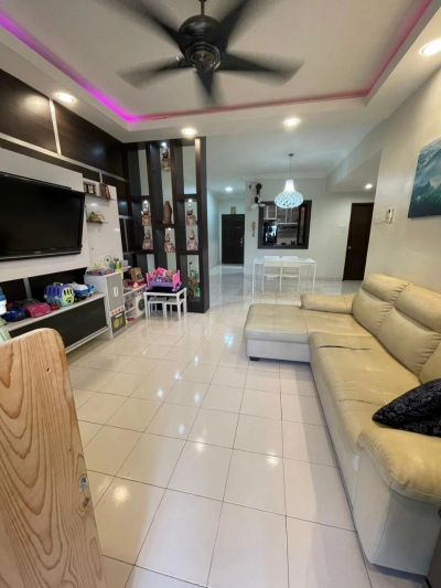 SRI PUTRAMAS 1 CONDO JALAN KUCHING, Actual, FULLY RENOVATED, 2 CARPARK, Low Deposit