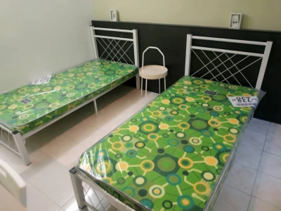 Room 208 RM750 @ 2 Storey Shop Hotel, Chow Kit -near LRT/HKL/IJN -Ready