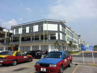 Corner 3 storey Shop Office @ Galleria Klang Sentral, Meru , Klang - Good for investment Roi 4.71%