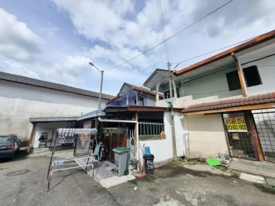 1st floor Town House @ Taman Kajang Utama