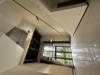 3.5 STOREY THE BREEZEWAY COURTYARD PARKHOMES, Actual, FULLY Renovated