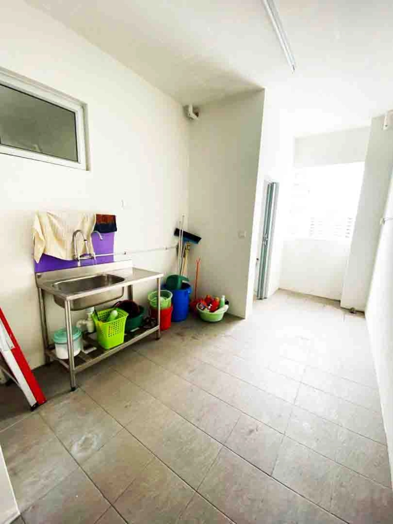 Surin HIgh Floor Unit