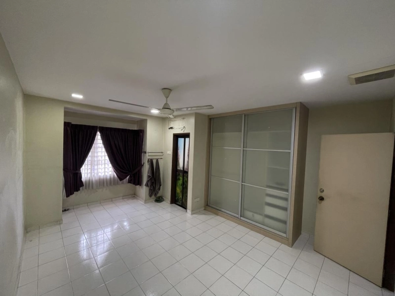 2 STOREY TAMAN GOMBAK PERMAI, Actual, FULLY EXTEND & RENO, Low Booking