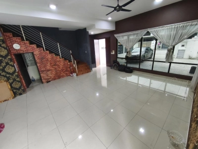 3 STOREY PERDANA RESIDENCE 2 SELAYANG, Actual, Renovated, CORNER LOT, Low Deposit