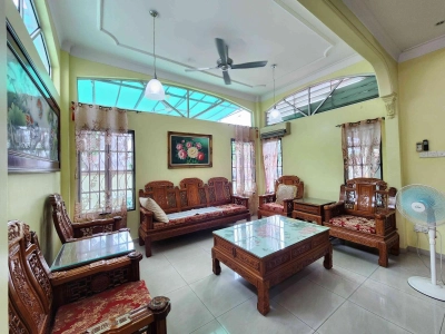 2 STOREY TAMAN SETAPAK, Actual, Freehold, CORNER LOT, Fully RENOVATED
