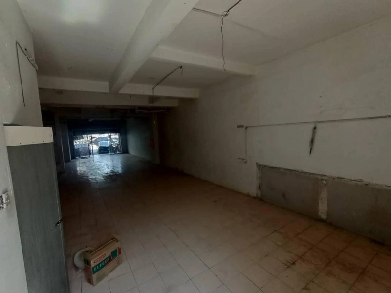 BATU CAVES CENTRE POINT SHOP, G FLOOR, FACING ROAD, Move In Ready
