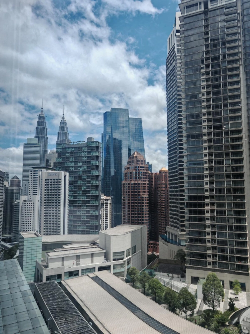 Pavilion Suites @ Bukit Bintang - Level 15 KLCC view, Ready unit, Open for Reservation Now
