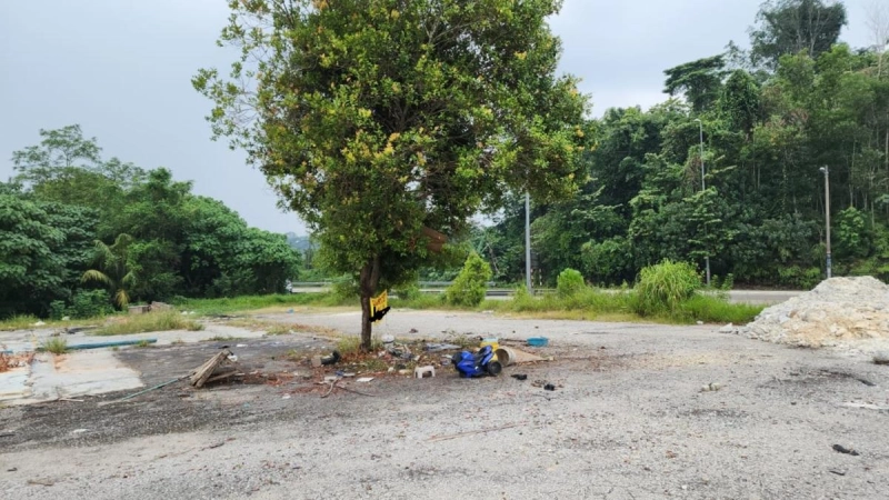 1.3 Acres Kampung Sungai Engkak Batang Kali, Actual, Industry Flat Land For Rent :-