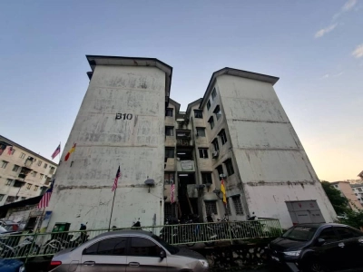 Pangsapuri Palma @ Bandar Country Homes - Block B10 1st floor - Ready unit