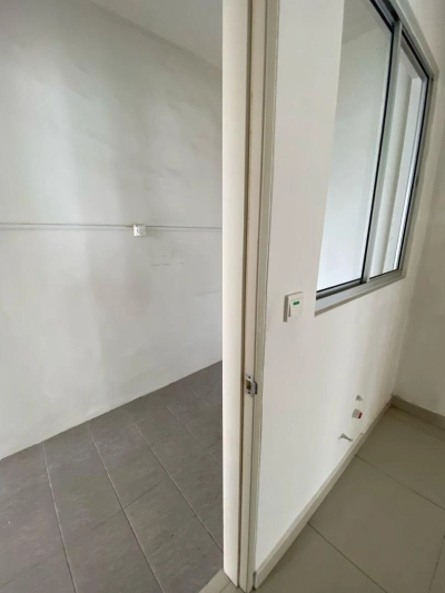 Surin HIgh Floor Unit
