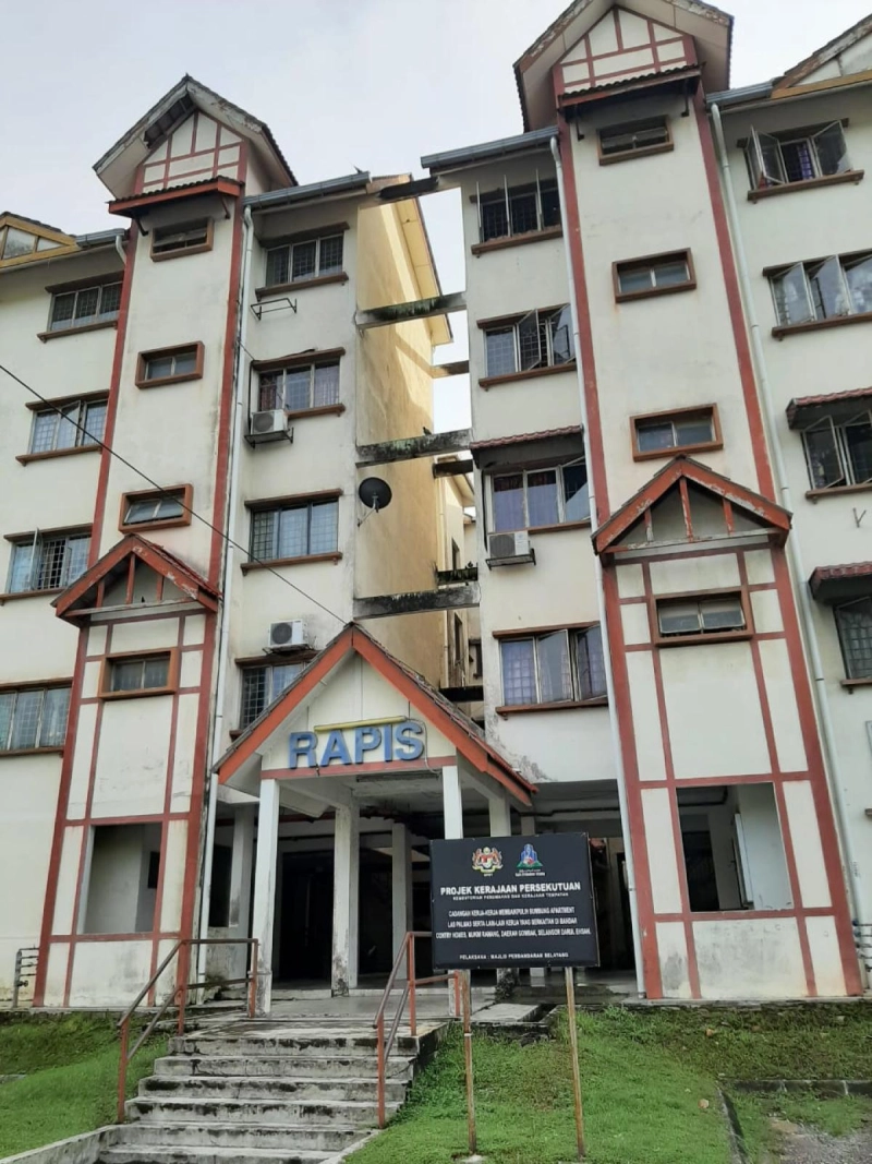 Pangsapuri Las Palmas @ Bandar Country Homes , Rawang - Block Rapis (D) 4th floor - Ready unit