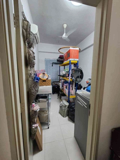 I RESIDENCE KOTA DAMANSARA, Actual, Renovated, STRATA Ready, LOW Deposit