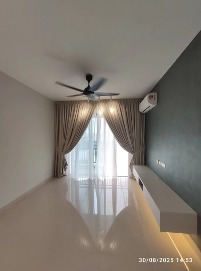 Jalan Kuching Taman Wahyu LAKE CITY BARON 672sf Partly Furnished LAKE VIEW & DECOR Design