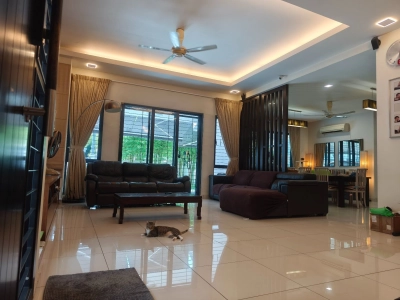3 STOREY BUNGALOW TAMAN BAYU SRI BINTANG, Actual, Freehold, FULLY RENO, Low Deposit