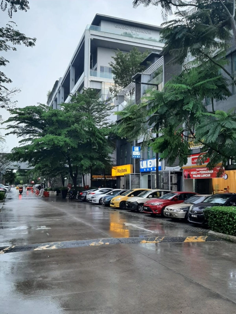 Ground floor Shop - Garden Shoppe @ One City , USJ 25, Subang Jaya - Ready unit