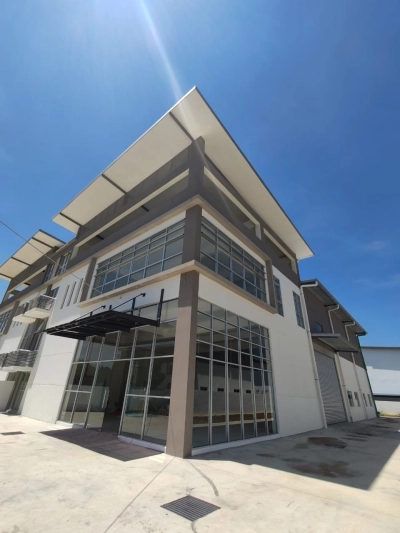 Kajang Semi-D Factory Warehouse