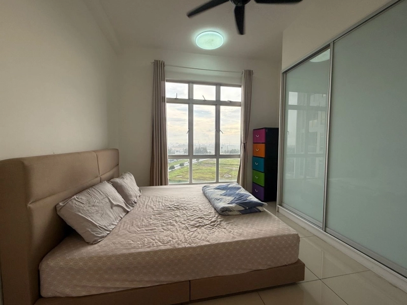 Iskandar Puteri Nusa Sentral One Sentral Apartment 3Rooms 2Baths Unit For Sale