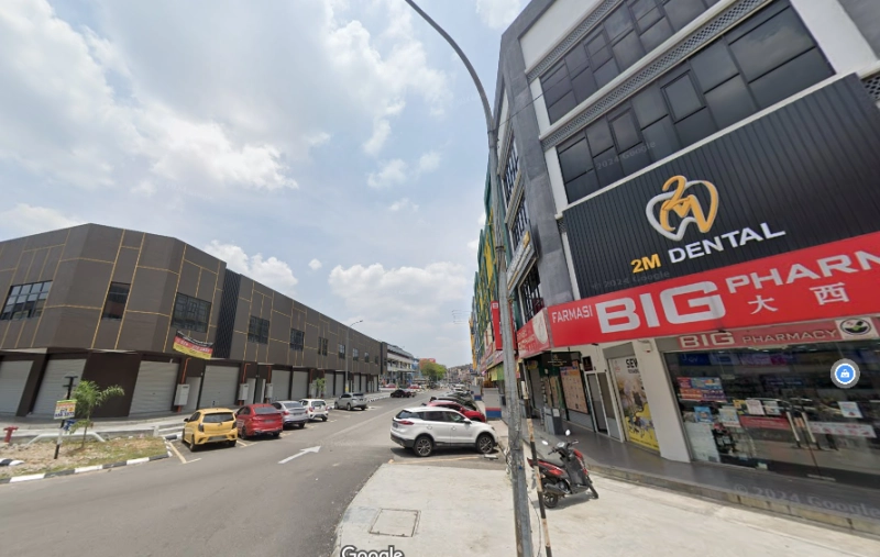 2 Storey Shop TAMAN SRI MUDA Shah Alam, CORNER LOT, Move In Ready