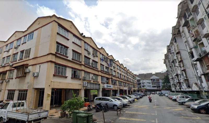 TAMAN PUSAT KEPONG SHOP, G Floor, END LOT, Well Keep, Move In Ready