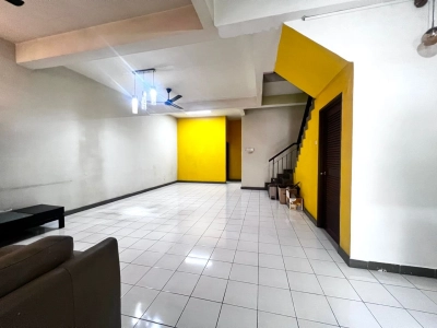 2 Storey BUKIT PRIMA PELANGI Segambut, Actual, RENOVATED, Low Deposit