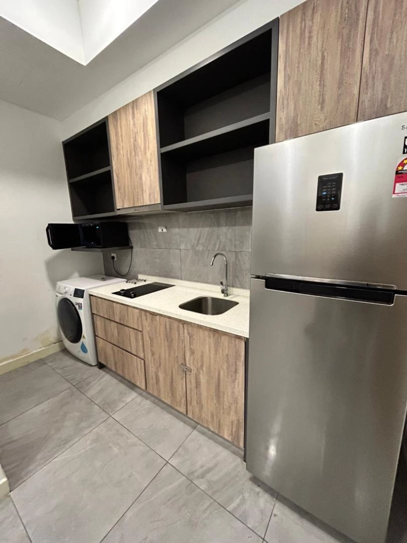 Fully Furnished Studio Unit In Imperio Residence