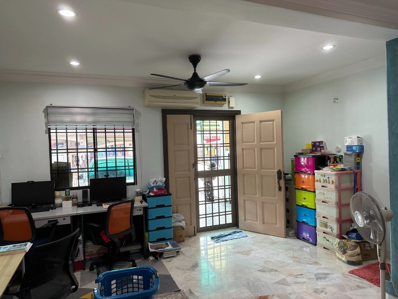 2 STOREY TAMAN KEPONG INDAH KEPONG, Actual, FULLY RENO, Low Deposit