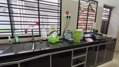 Ehsan Height 2Storey Terrace House 4Rooms 3Baths Fully Furnished Renovated Unit For Rent