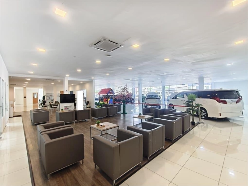 30K SQ FT COMMERCIAL CAR SHOWROOM PETALING JAYA FOR RENT