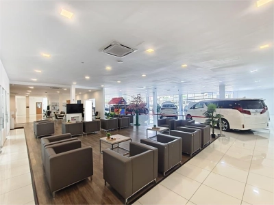 30K SQ FT COMMERCIAL CAR SHOWROOM PETALING JAYA FOR RENT
