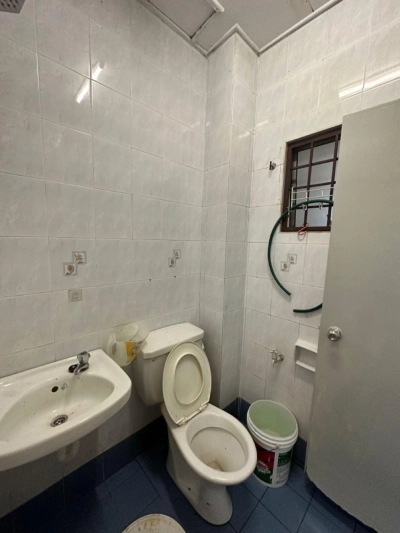 End lot 2 storey house - Bandar Puteri @ Klang - Sale below bank value Rm65k