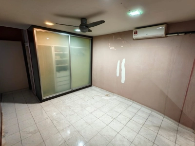 AMANSIARA TOWNHOUSE SELAYANG, Actual, RENO, Well Keep, Rm1k Booking