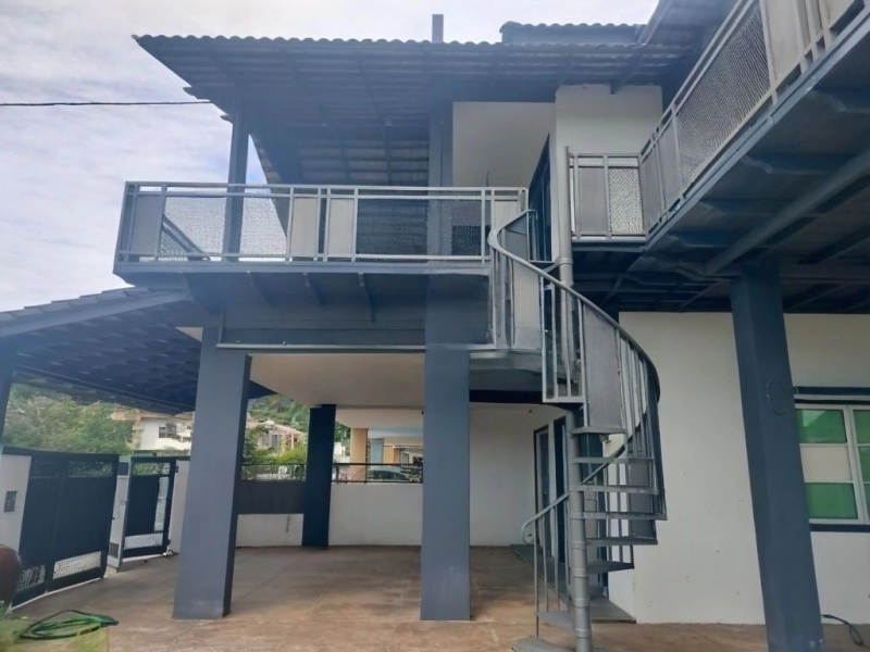 Taman Rapat Permai Double Storey Renovated Corner House For Sale