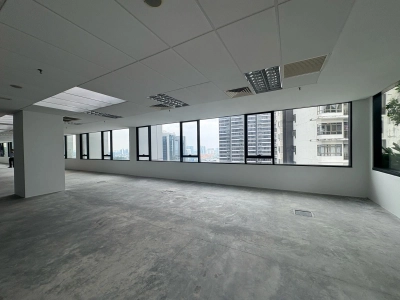 Be Seen Be Remembered Be Landmark 240000sf office building for sale