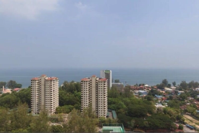 Eden Seaview Nice Move in condition unit