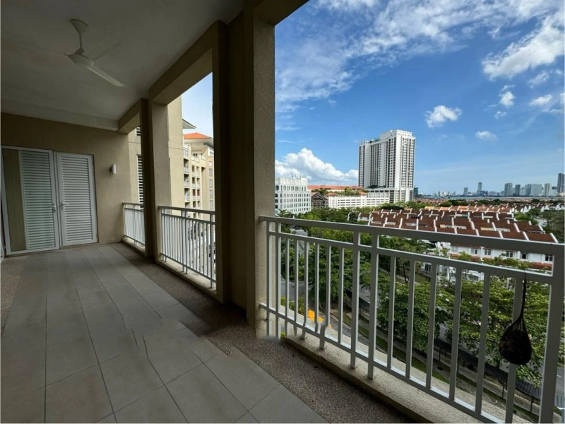 Quayside Seafront Resort Condominiums