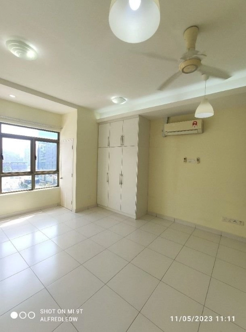 SUPER Location New Painting NEO DAMANSARA 421sf Partly 500m MRT, IKEA