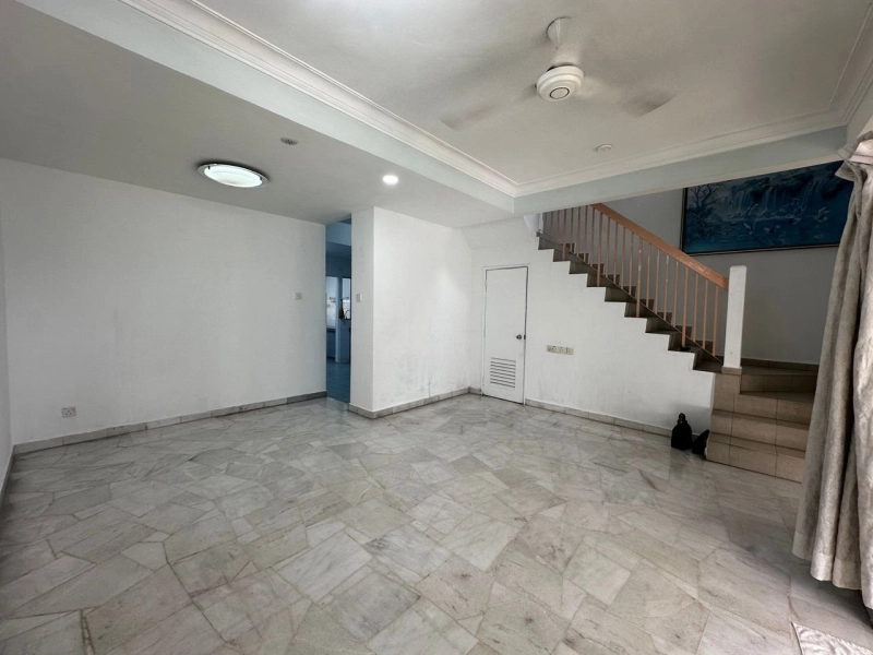 2 STOREY USJ 13 SUBANG JAYA, Actual, Fully Extended, Facing NORTH EAST