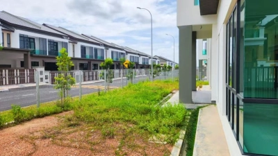 Freehold Landed Unit with Gated Guarded