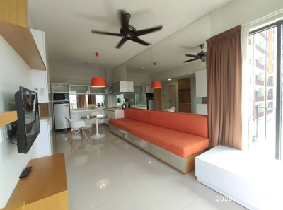 超值优惠！古晋路 Kiara East 65 砰米，全包家具，ID 精装修，步行850米  Batu MRT, 150ｍ Taman Wahyu KTM. ８公里 吉隆坡市中心