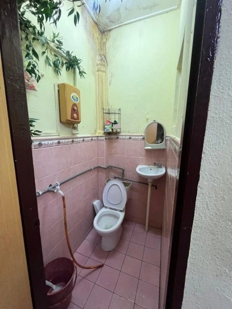 HOUSE, 2 Storeys, 3R2B,  Jln SG 9, Taman Sri Gombak, 68100 Batu Caves, Selangor