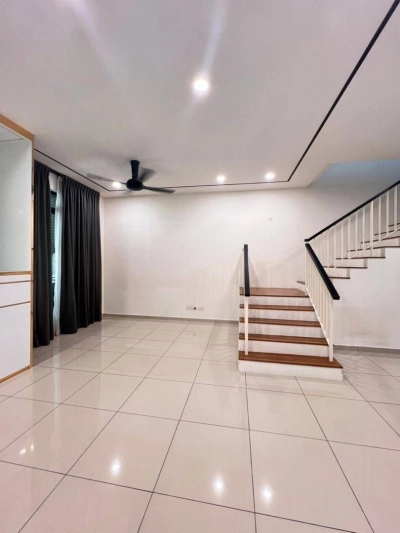 Wateredge Residence @ Senibong Cove, Permas, Masai