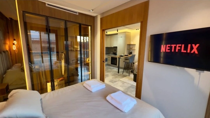 Solaris Dutamas, Dutamas