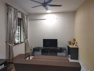 ARMANEE CONDO DAMANSARA DAMAI, Actual, Reno, Facing POOL, Low Deposit
