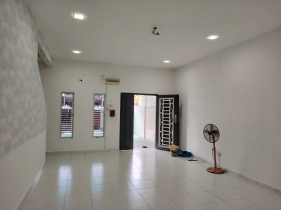 TAMAN ALAM INDAH, SEKSYEN 33 | DOUBLE STOREY TERRACE HOUSE