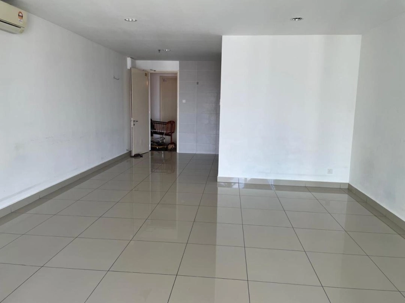 3 Elements Studio / Soho Unit for Sale