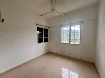 SPRING VILLE APARTMENT UKAY PERDANA