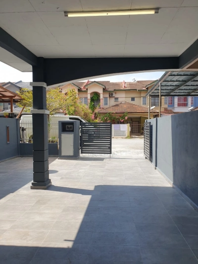 Renovated & Extended 2 storey house-Bandar Puteri @ Klang-Sale below bank value Rm142k