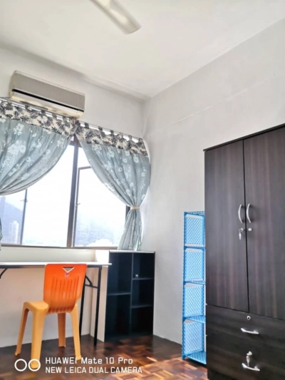 University Heights Sungai Dua Gelugor 1 car park 800sf Good conditions