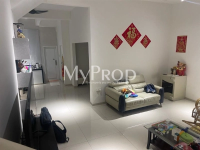 𝐒𝐭𝐨𝐫𝐞𝐲 𝐓𝐞𝐫𝐫𝐚𝐜𝐞 @ 𝐄𝐥𝐞𝐦𝐞𝐧𝐭 𝐆𝐚𝐫𝐝𝐞𝐧, 𝐑𝐚𝐣𝐚 𝐔𝐝𝐚