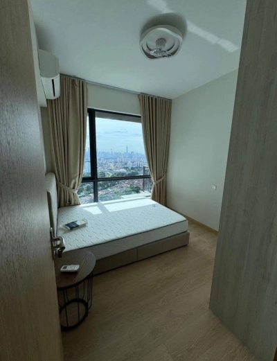 Fully furnished studio unit
